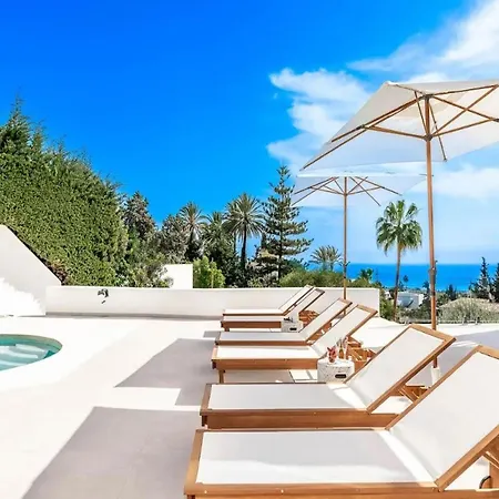 Villa Near Dei Marmi *